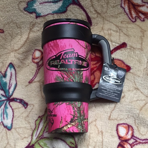 Realtree Accessories Team Xtra Pink 27oz800ml Travel Mug Poshmark